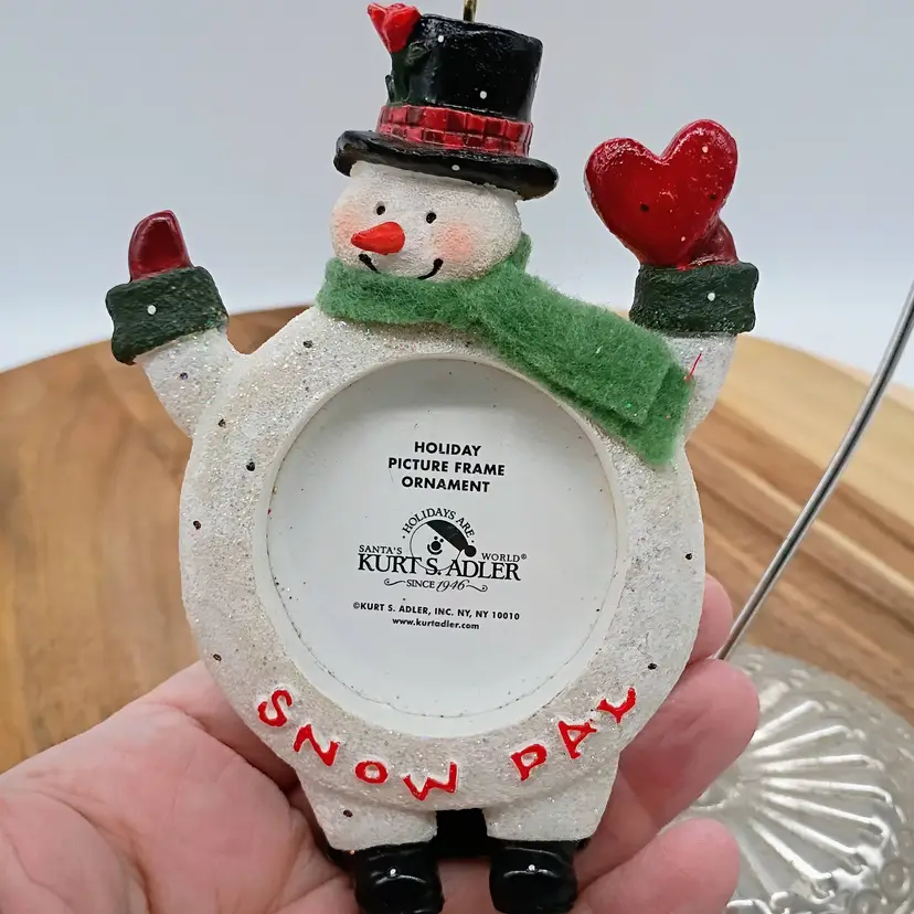 Kurt Adler Holiday Snowman  Snow Pal Resin Frame Ornament 2x2 picture size