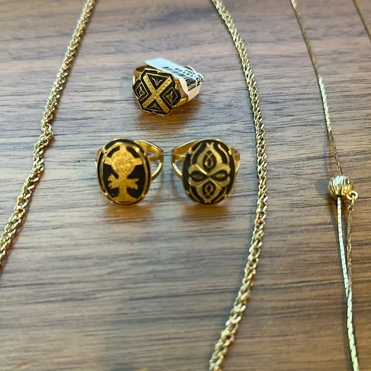 Lot Of 6 pendant, Three Earrings, Chain And Adjustable Ball Chain