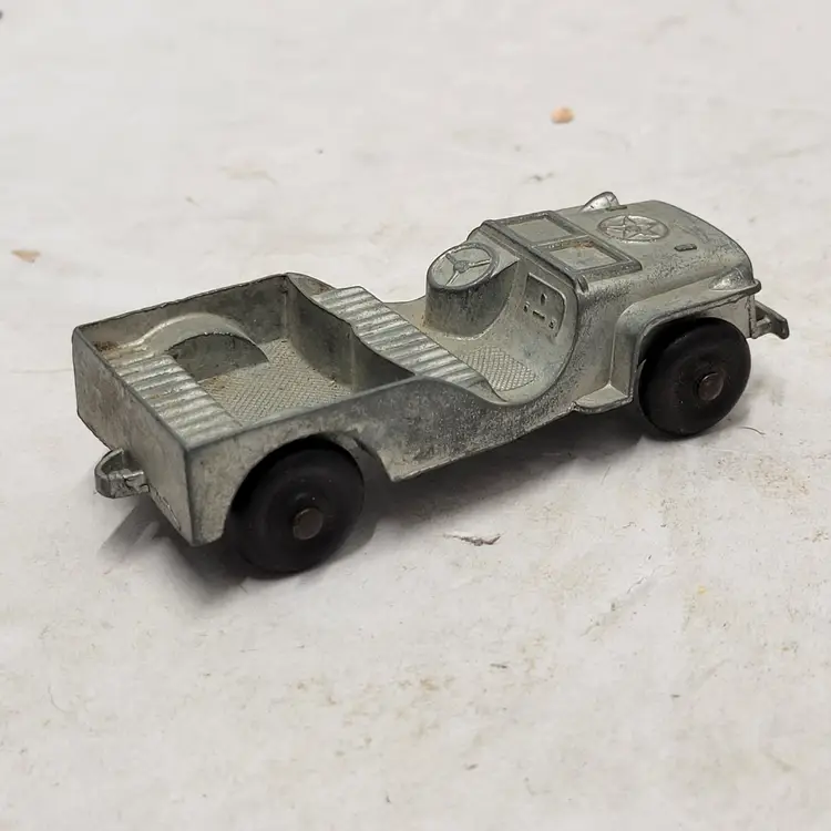 Vintage Tootsietoy Tootsie Toy Green Willys Jeep Diecast Toy Car W Hitch
