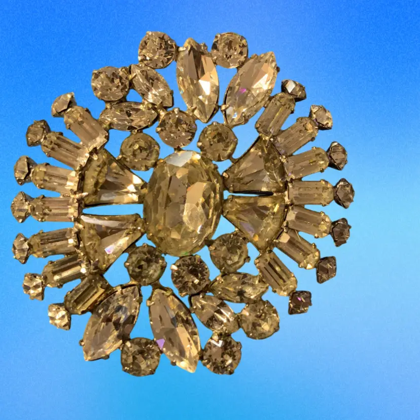Vintage, “Weissco NY” Clear Rhinestone Brooch