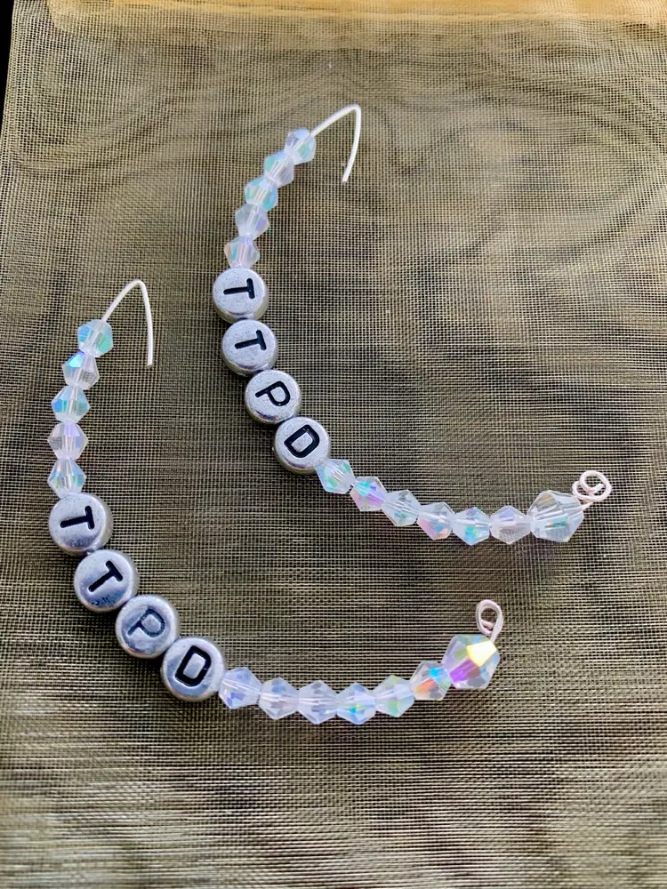 TTPD LUXURY Featherweight EARRINGS
TAYLOR SWIFT 🫶 SWIFTIE
MBEADESIGNS EXCLUSIVE