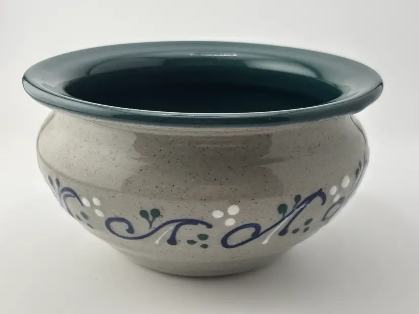 2002 Great Bay Studio Art Pottery 6” Bowl w/ Lip, Blue Scroll Teal Glaze