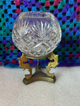 Sm Cut Crystal Bowl on Brass Stand