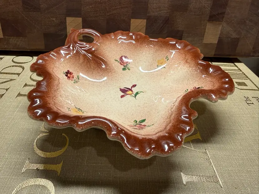 Hand-Painted Scalloped Leaf Serving Dish with Handle Floral Motif