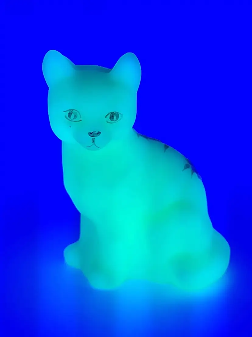 Fenton pink blossoms cat...I GLOW