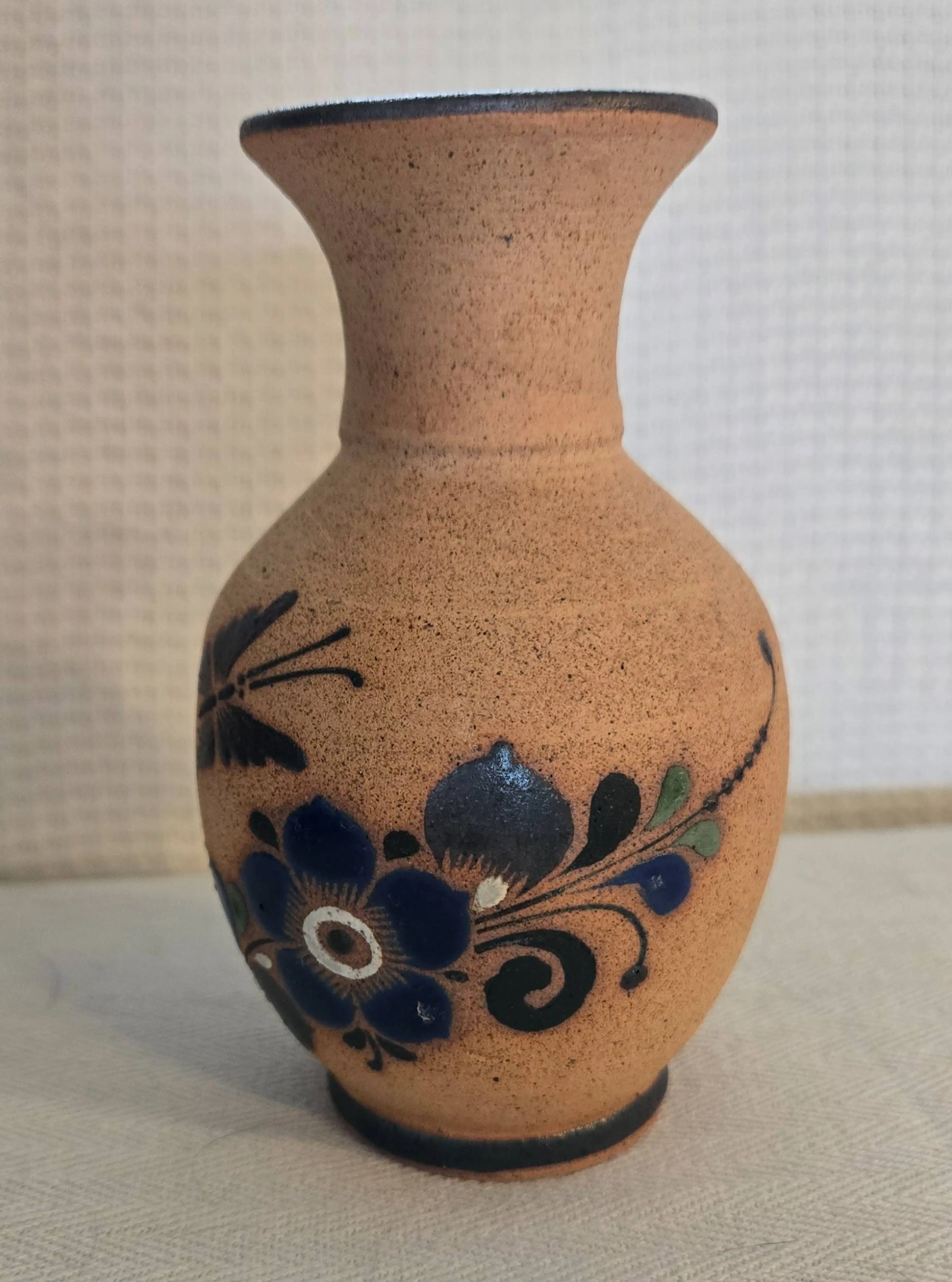 Image 2 of 9