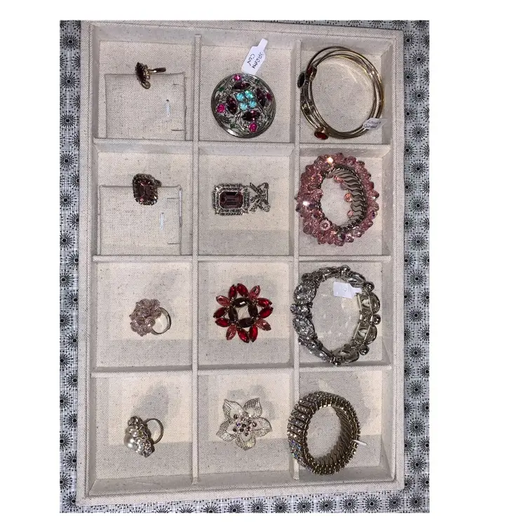 Reseller Lot of Jewelry. 12 Pieces.