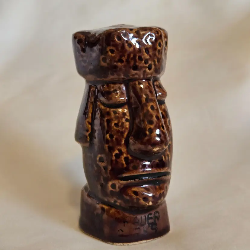 Tiki Pepper Shaker Chess Player Style Brown Ceramic Bauer Pottery 3⅜" Tall Approximately