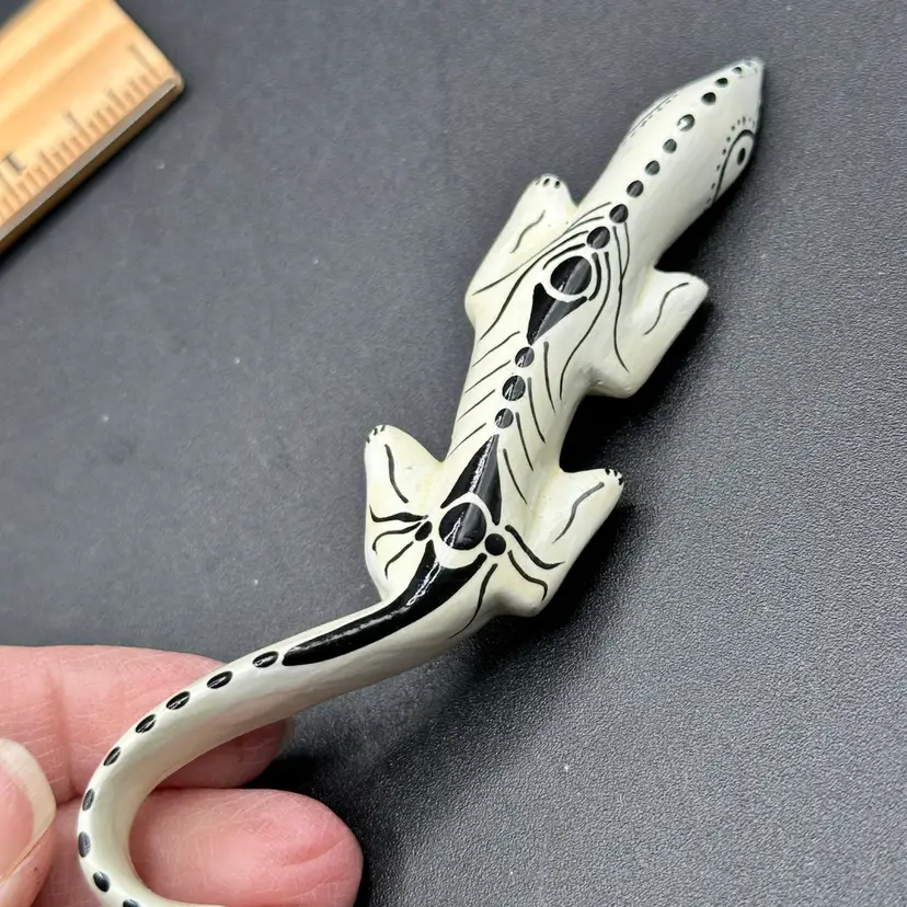 Papier-Mâché Hand Painted Lizard Broach