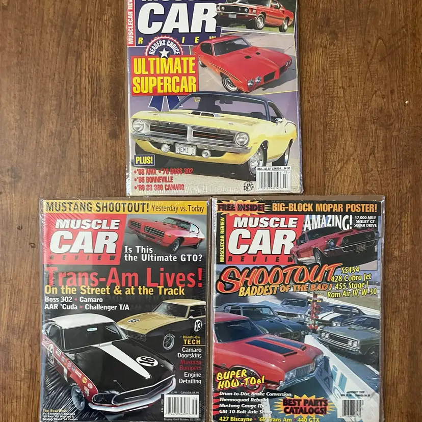 Lot Of 3 MUSCLE CAR MAGAZINES (MC004)