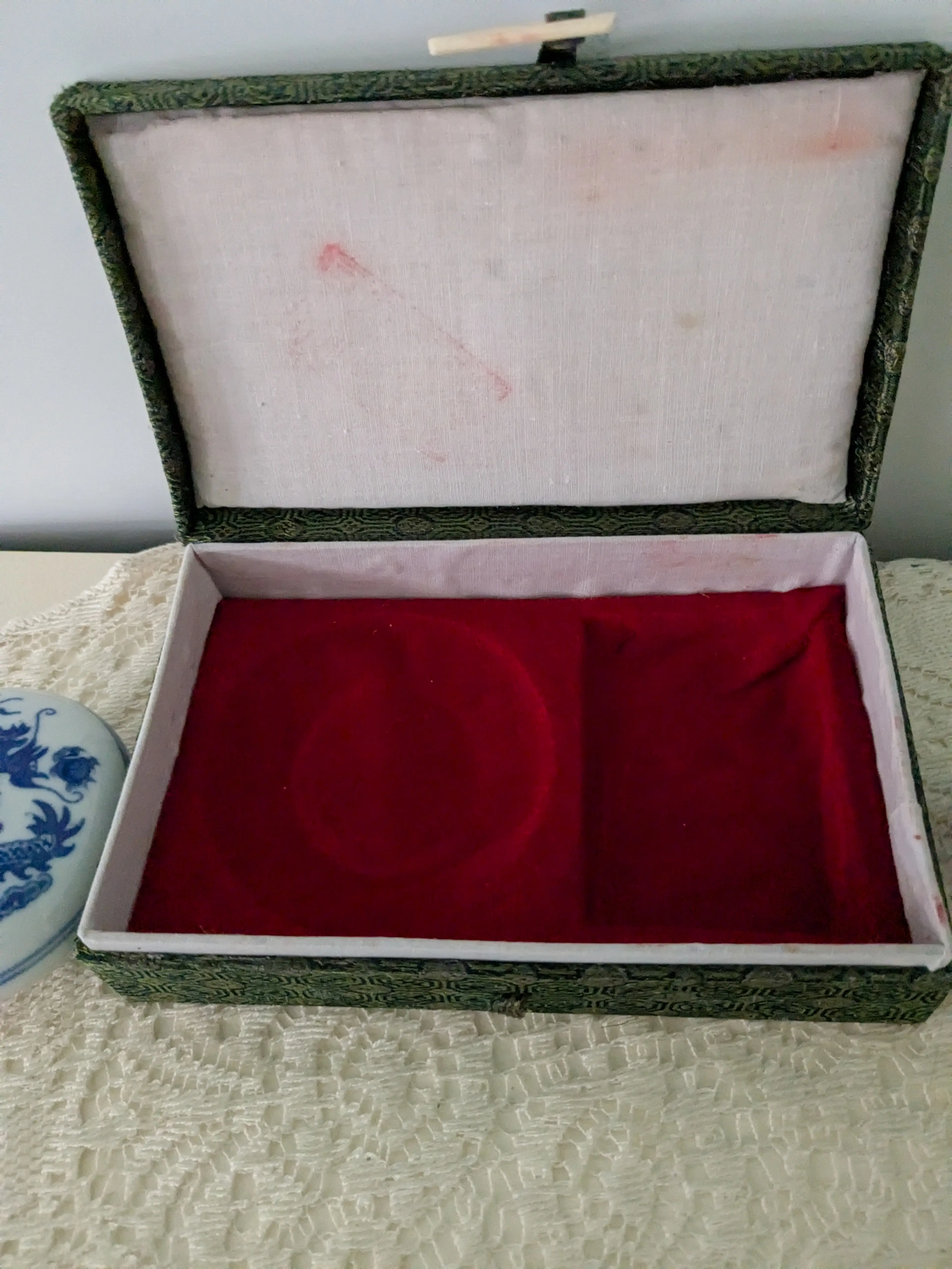 Image 3 of 7