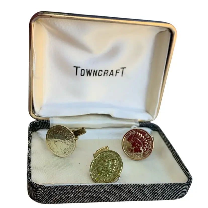 Vintage 1901 Indian Head Cuff links And Tie Set  White Gold Tone In Original Case