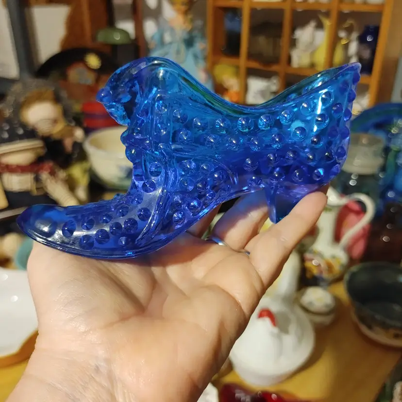 Fenton blue glass hobnail Shoe with cat head design. 1950's. 5.75 inches long. No chips or cracks.
