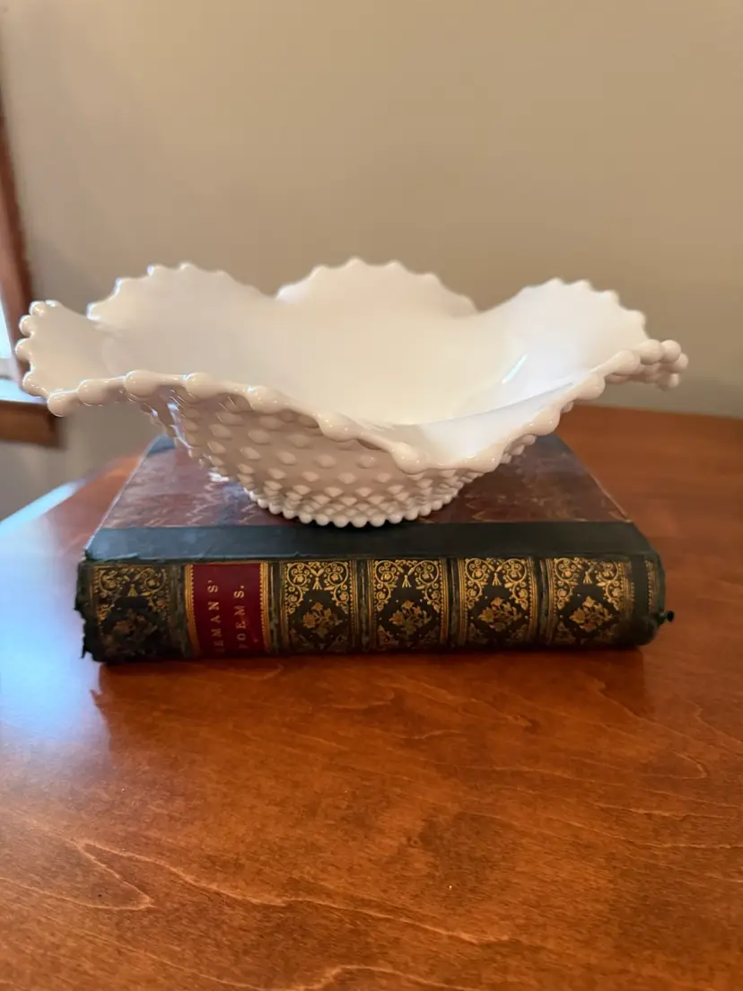 ☀️11” W x 3-1/2” H Vintage Fenton Milk Glass Hobnail Ruffled Bowl