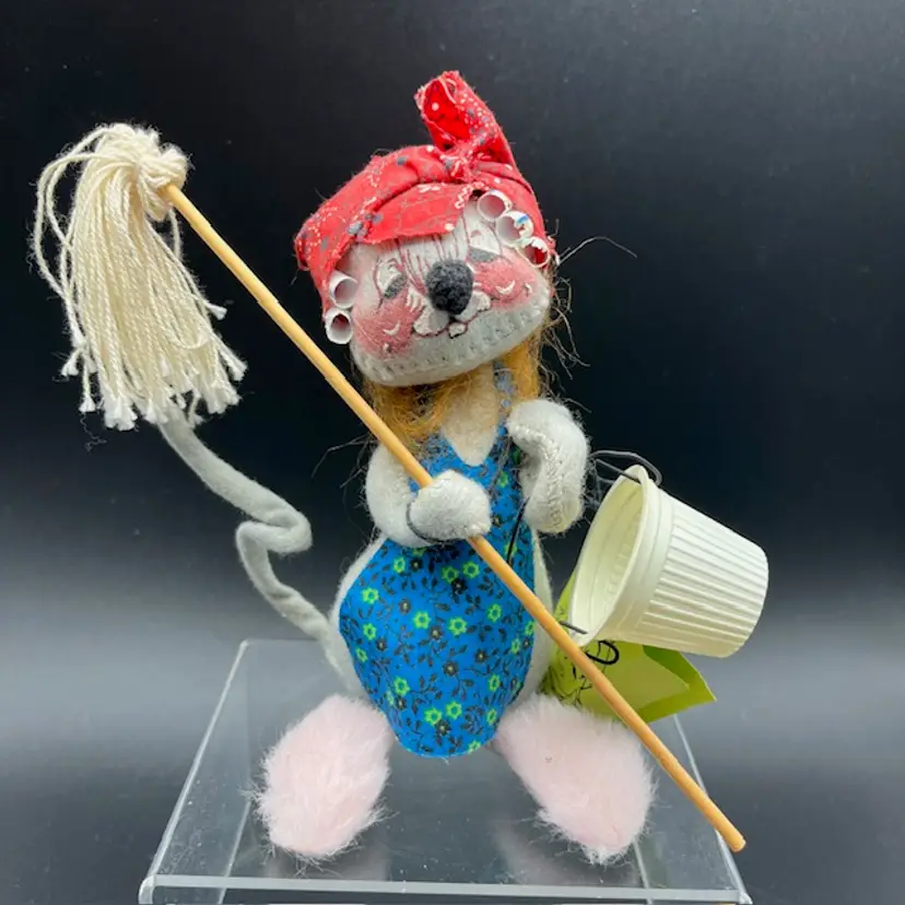 Annalee Housewife Pink Fuzzy Slippers Mop & Bucket - Made in USA 7" tall