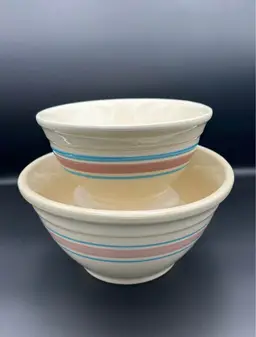 Vintage McCoy Nesting Bowls