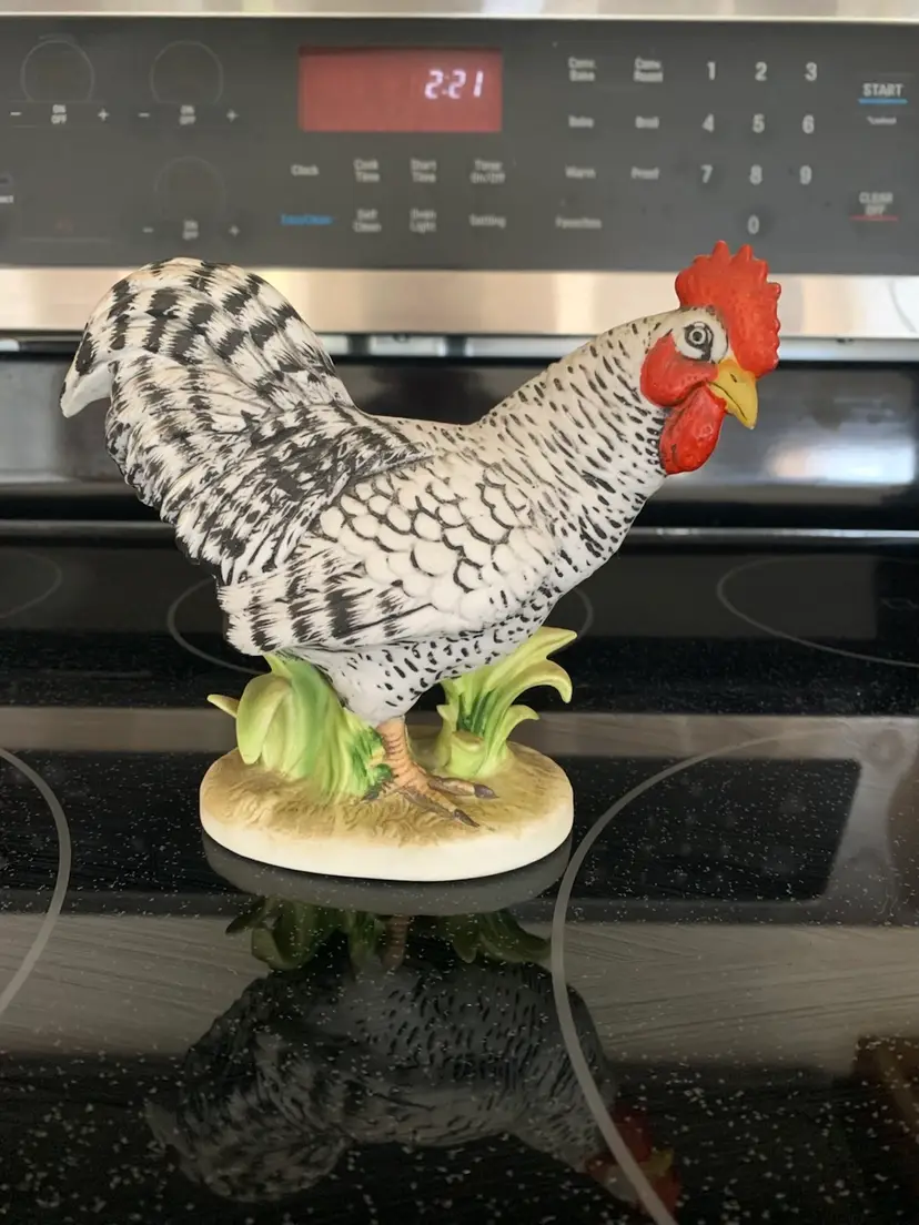 VTG LEFTON Rooster Plymouth Rock Figurine Hand Painted 5.25 Inch KW1051A