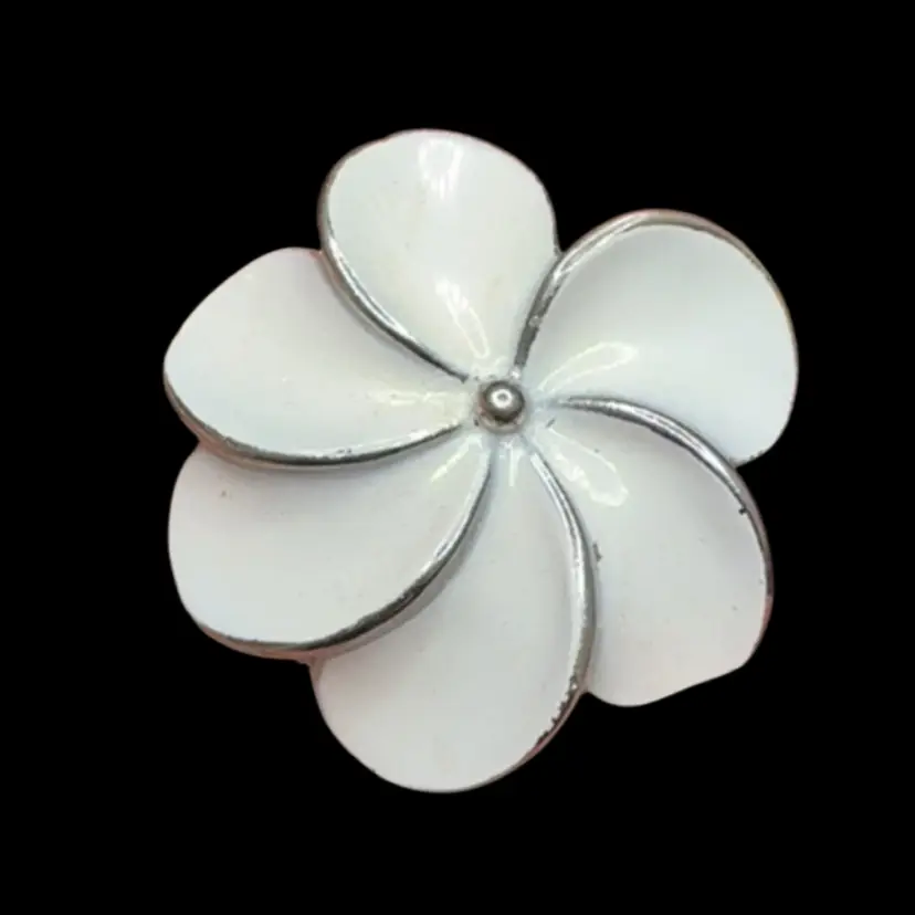 Vintage White Enamel SilverTone Flower Brooch 1.5”