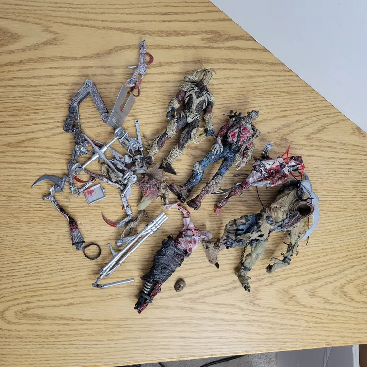 McFarlane Toys Action Figure Parts Lot (B61)