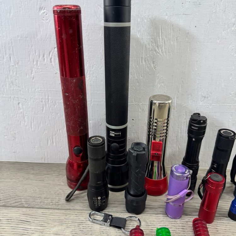 14 Flashlights Lot