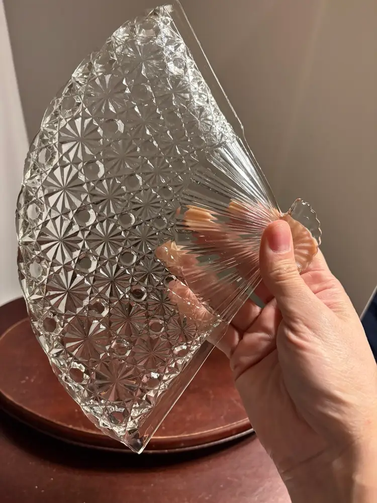 10.5” Daisy And Button Clear Glass Fan Vanity Tray