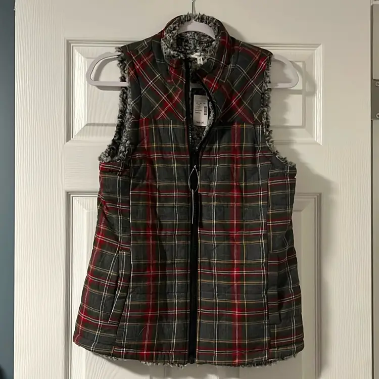 Women’s Vest Size Small NWT