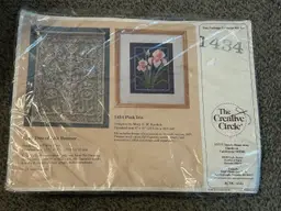 Vintage Creative Circle 1988 Pink Iris No. 1434 Needle craft Kit