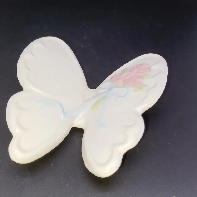 Vintage HOMCO Ceramic Butterfly Hand Painted Roses Vintage 70's Wall Decor