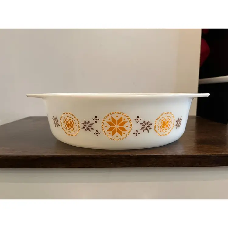 PYREX Town and Country Casserole Dish #045