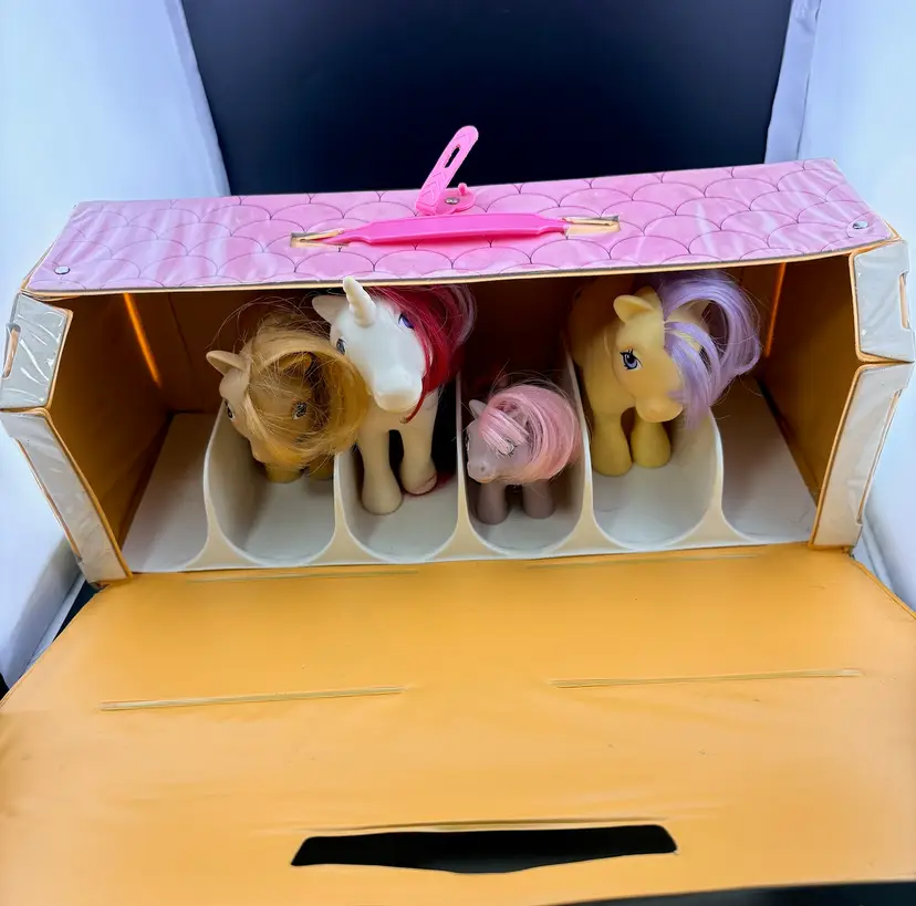 Vintage My Little Pony Carrying Case with 2 My Ponys, 1 Unicorn and 1 Small Pony