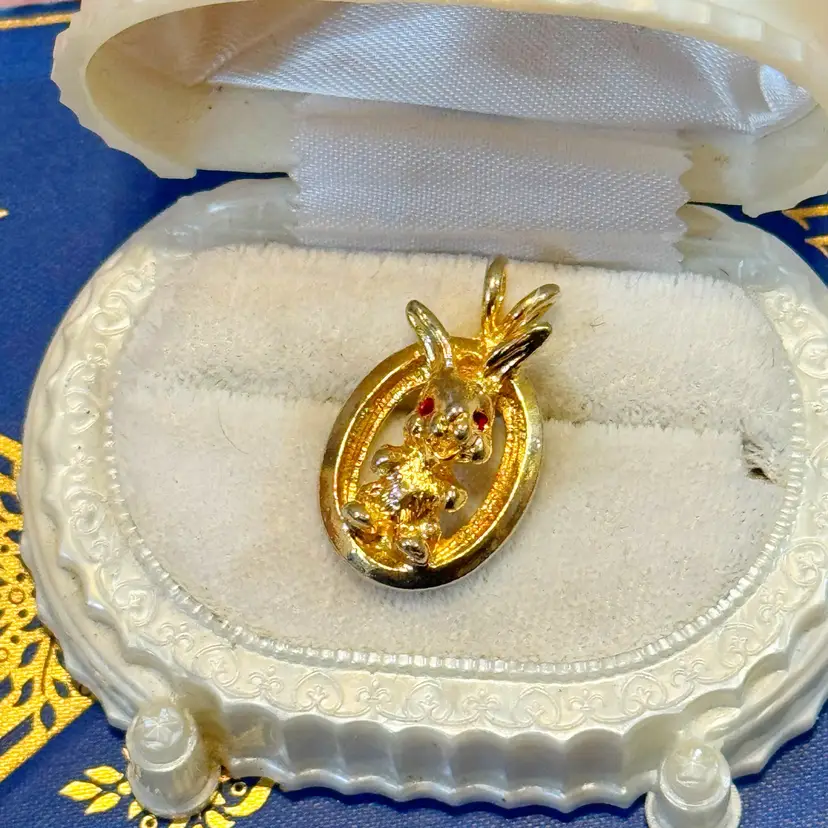 Vintage Bunny Pendant