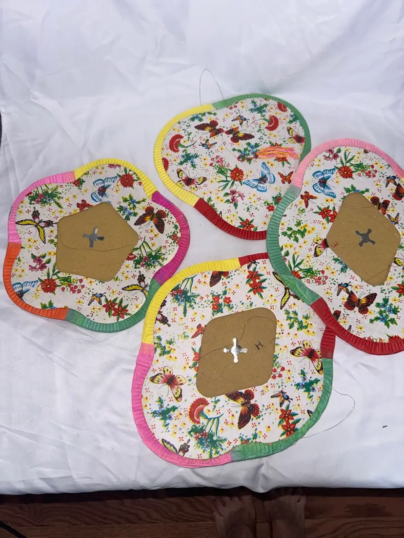 VTG Hand painted Chinese Paper Lanterns