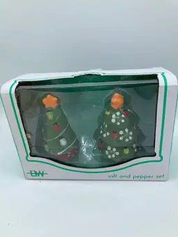 Boston Warehouse ceramic Christmas tree salt and pepper shaker set