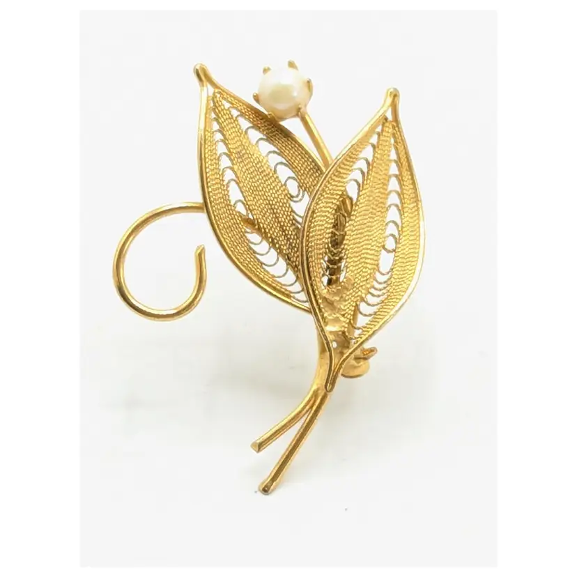 Vintage Leaf Filigree with Faux Pearl Brooch Pin Gold Tone