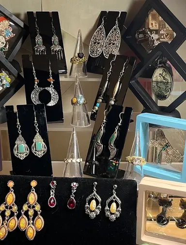 Late Night Jewelry Dig!