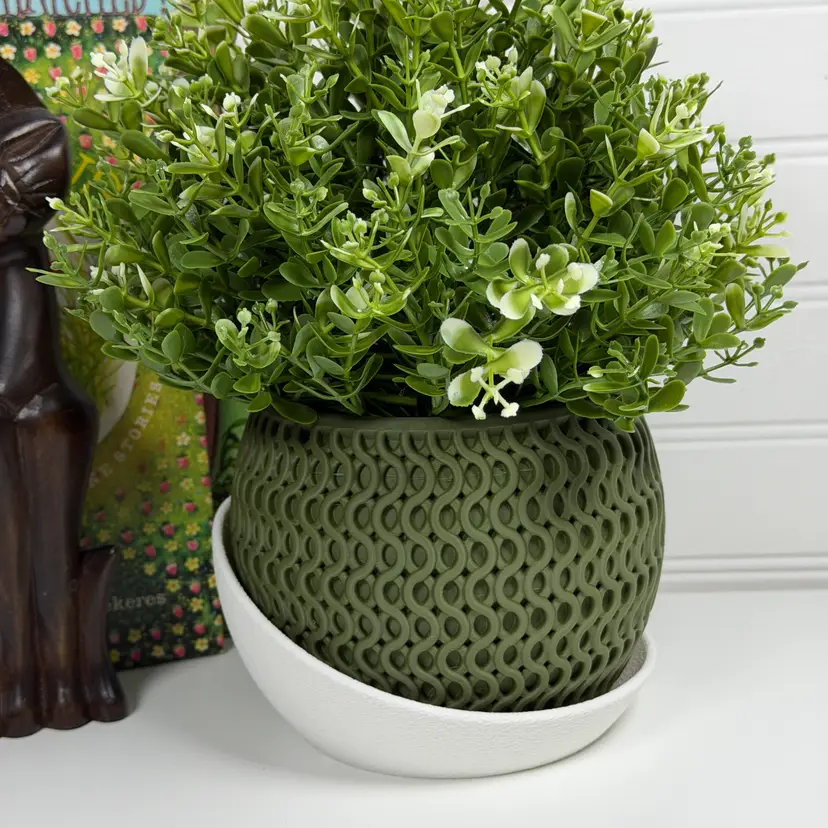 Echo Planter, Indoor Flower Pot, Tabletop Planter, Wavy Geometric Design