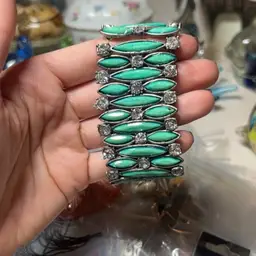 Stretch Teal Tone Bracelet