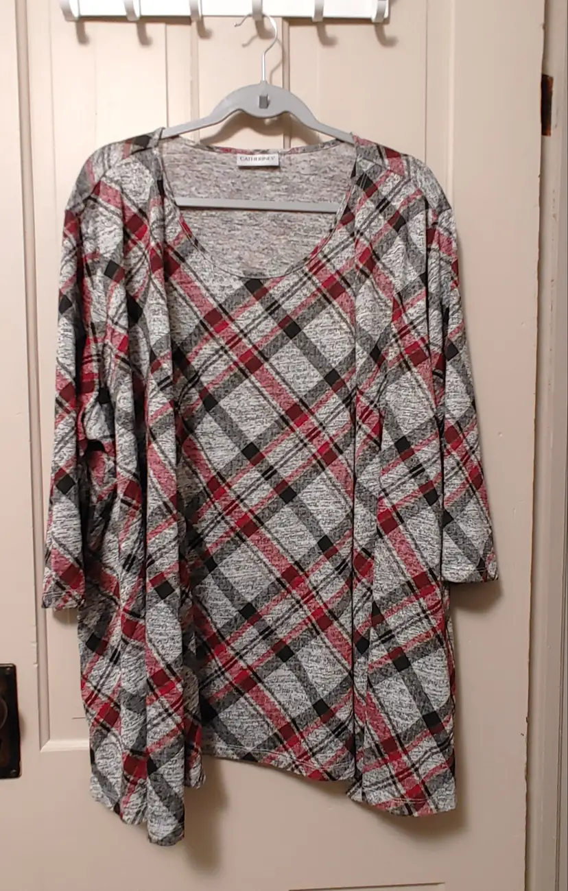 Top- Brand: Catherines. Size 2X Petite WP. Grey red plaid pattern top. Material- 84% polyester, 13% rayon, 3% spandex. No callouts.