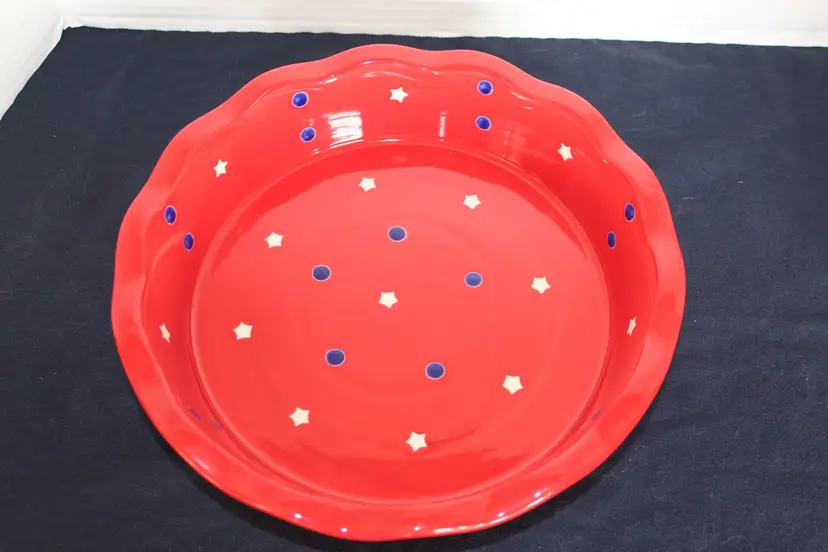 Temptations Red White Blue w/ Stars 9" Ovenware Baking/Pie Plate Scalloped Edge