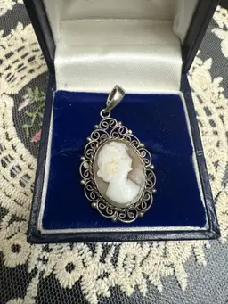 Stunning Vintage Silver, And Shell Cameo Pendant With Filigree Design