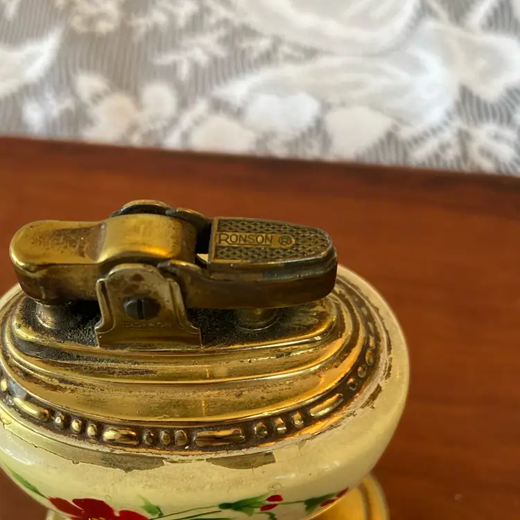 Vintage Painted Ronson Ornate Table Lighter