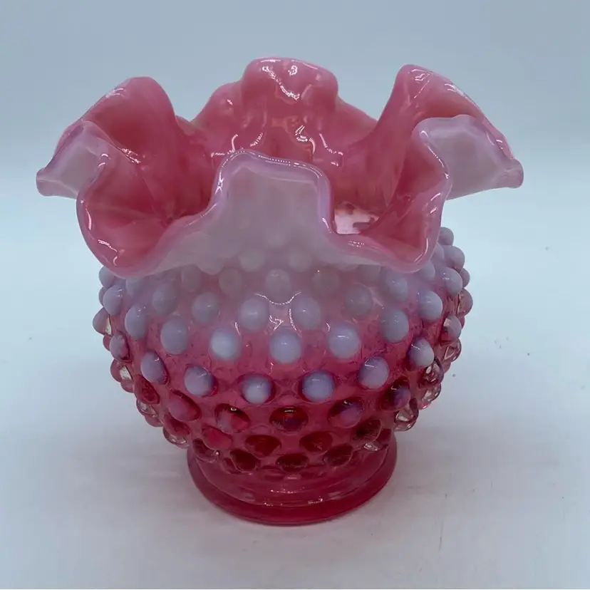 #0430 Fenton Art Glass cranberry opalescent hobnail ruffled vase.4.5” X 5”