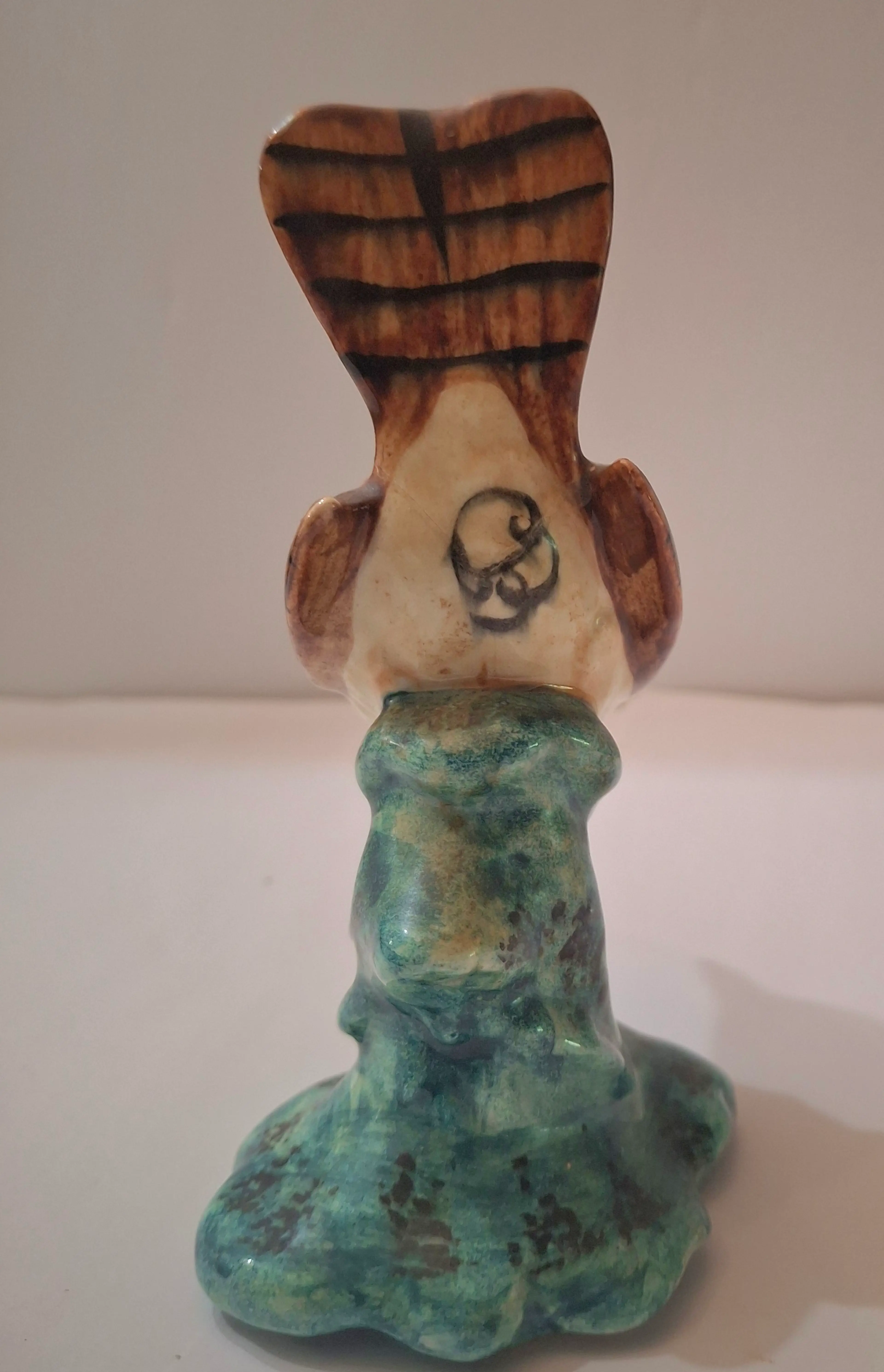 Image 2 of 6