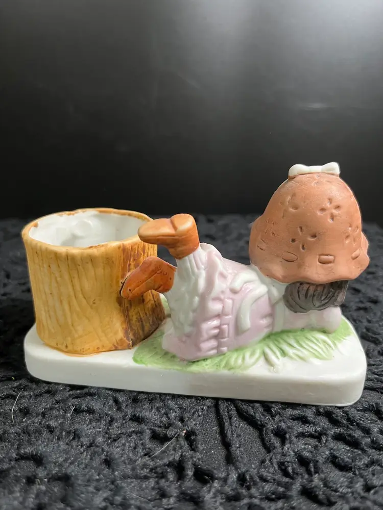 1982 W.A. Stratford, Bonnie Brite Porcelain, Bisque Votive Holder, Air Plant Pot!! Or Tooth Pick Holder