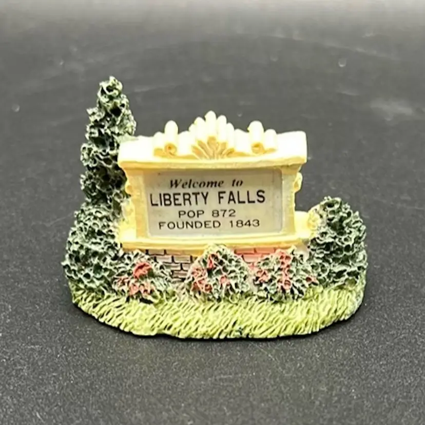 AH098 - Liberty Hall Population Sign - 1994