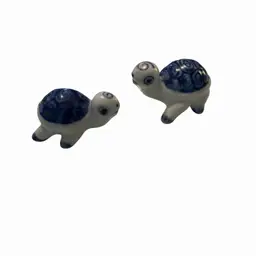 Ceramic Turtle Figurine Set: Blue & White Miniature Animal Statues