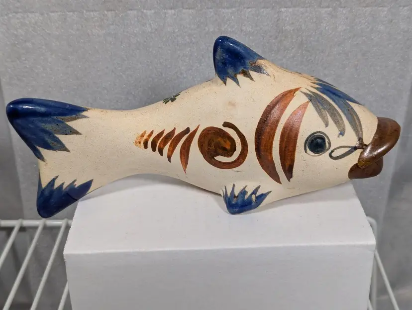 Vintage Tonala Talavera Mexican Pottery Fish Hand Painted Folk Art 9” Long TN14