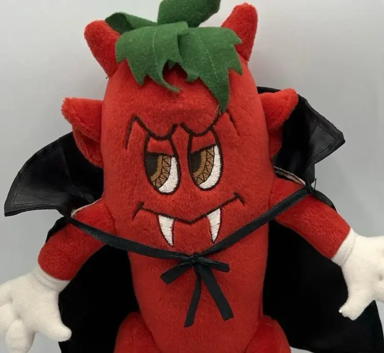 Good Stuff Red Chili Pepper Plush Vampire Dracula Halloween Vintage 12"