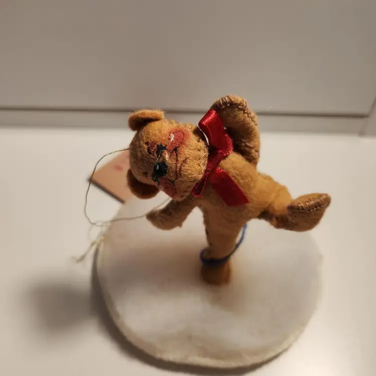 Vintage 1991 Annalee dancing bear ornament
