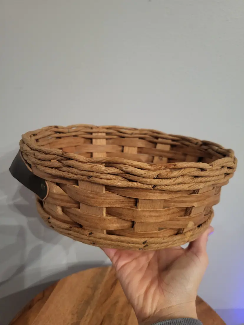 Pyrex Casserole Carrier Round  Basket  With Handles